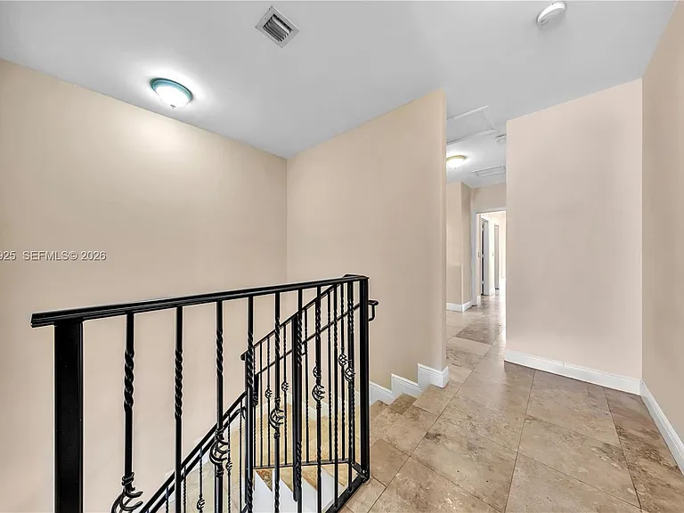 4023 SW 10th St #4023 — Photo 11