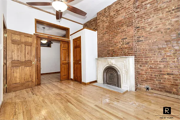 Rented by R New York | media 30