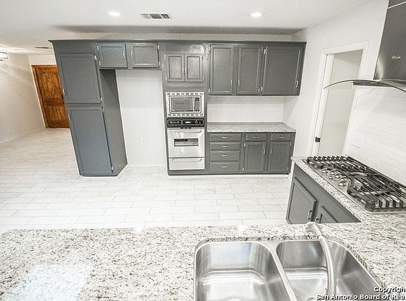 4th image of 7418 Quail Run Dr