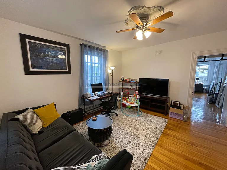17 Bigelow St #2 — Photo 5