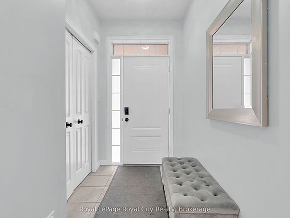 4th image of 269 Watson Pkwy N #7