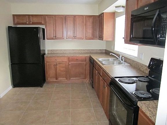 2nd image of 103 Driftwood Ln