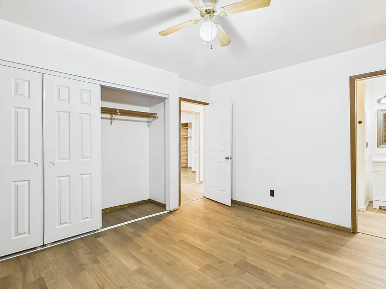 2587 Rachel Ct — Photo 13
