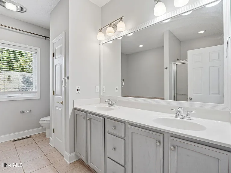 25 Kingswood Cir — Photo 27