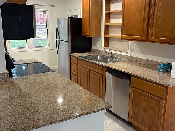 5th image of 641 S 69th St