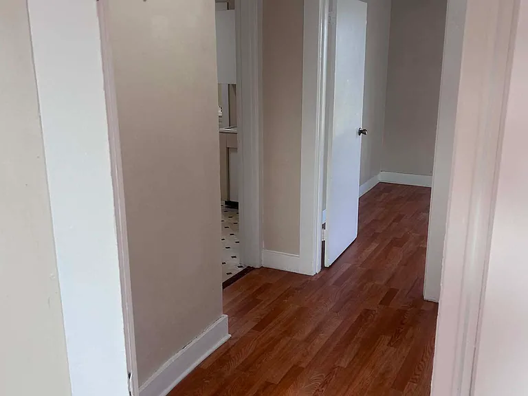 2218 Catalpa Dr #2 — Photo 14