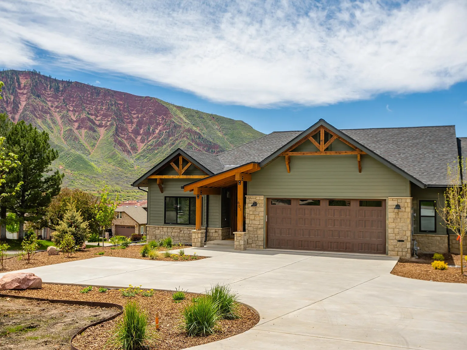 4 bed, 3.5 bath, 3495 sqft, $5,750 — Photo 1