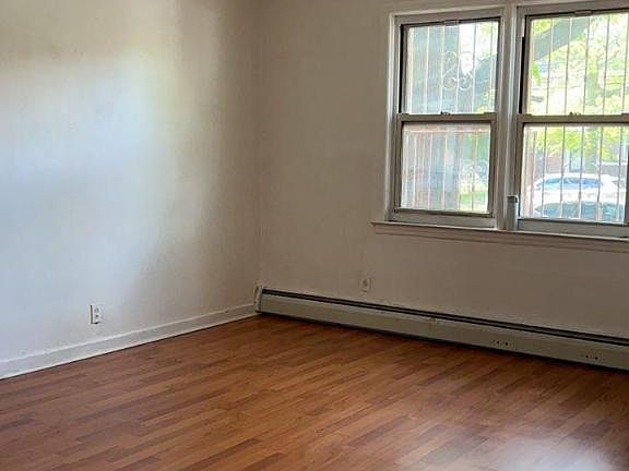 4th image of 14841 Booth Memorial Ave Floor 1