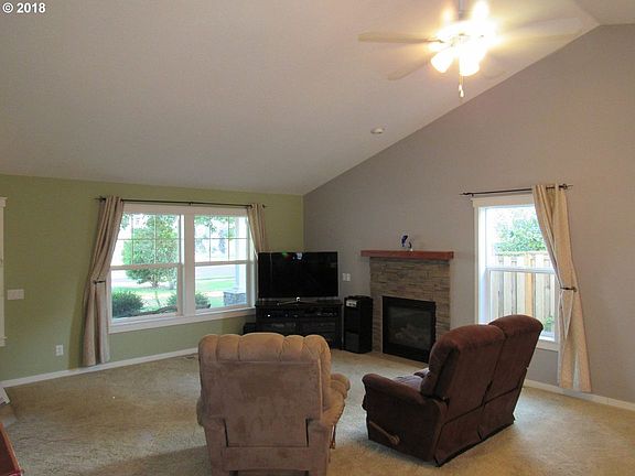 2nd image of 6099 SE Lois St
