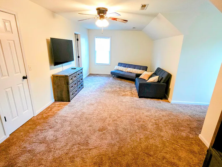 185 Lakewood Dr — Photo 34