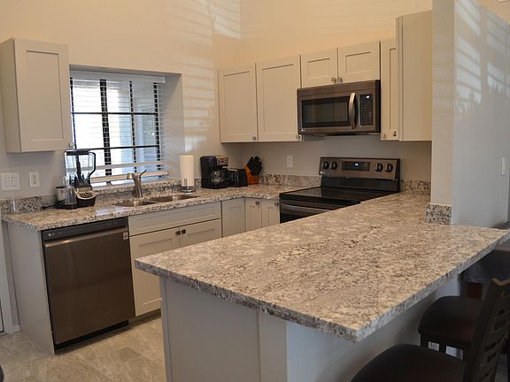 3rd image of 921 W University Dr Unit 1185