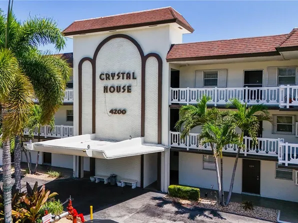 4200 Crystal Lake Dr APT 303, Pompano Beach, FL 33064