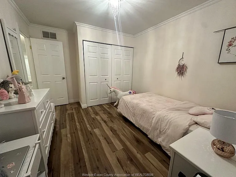 7929 Hawthorne Dr — Photo 24