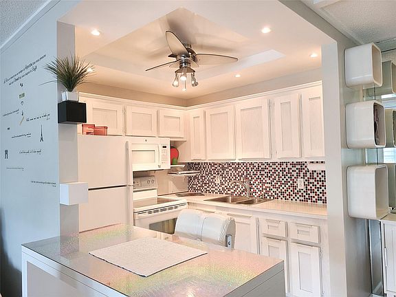 3rd image of 223 Newport M #223