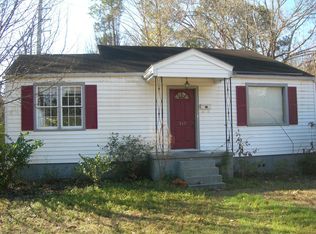 317 E 65th St, Savannah, GA 31405