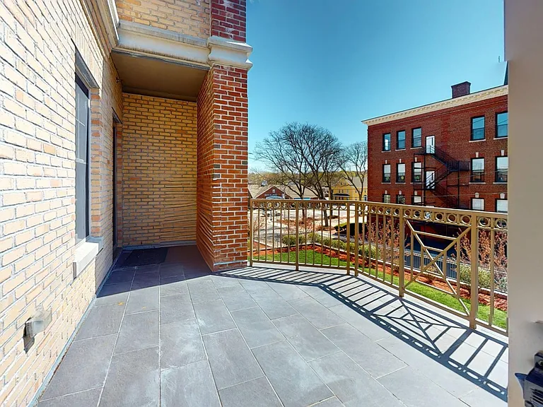 286 Main St #208 — Photo 1