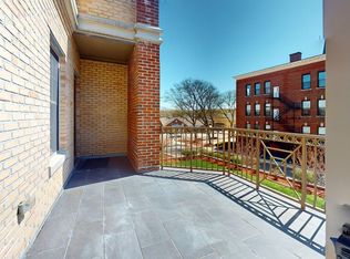 286 Main St Unit 208, Woburn, MA 01801