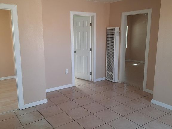 4th image of 113 E White St #2
