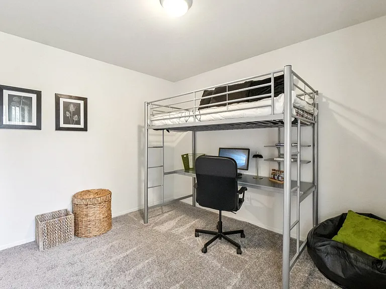 Eastwood Village Apartments — Photo 19