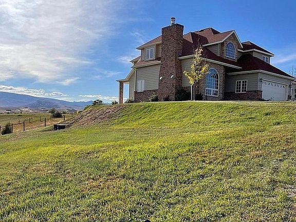 5th image of 655 Longview Ln