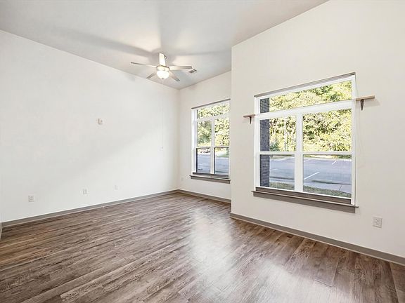 3rd image of 782 Riverfront Pkwy Unit 111