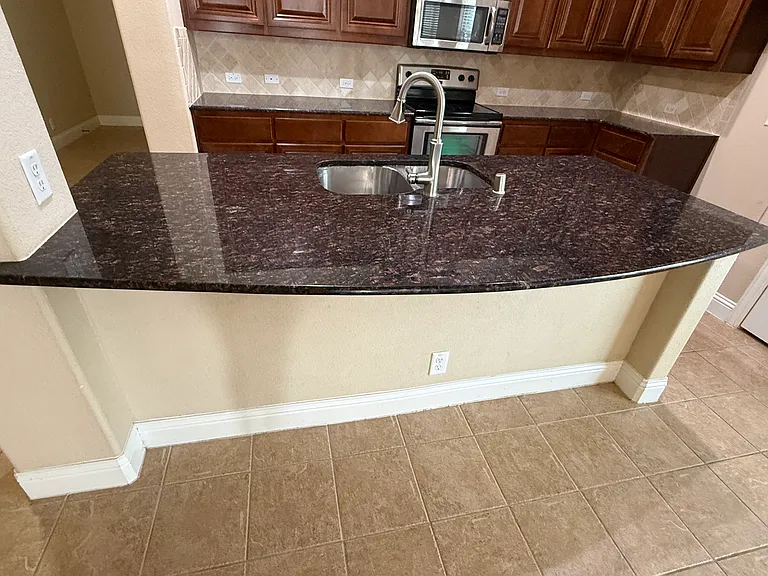 4303 Oak Bluff Dr — Photo 6