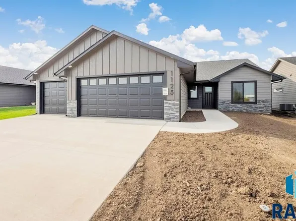 1125 E Wayne Pl, Tea, SD 57064