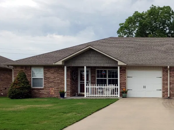 1024 S Grand St #1024, Grove, OK 74344