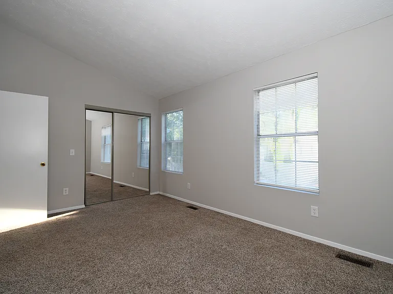 1804 Queen Anne Ct — Photo 11
