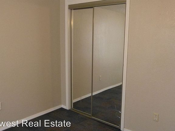 5th image of 509 E 2nd St