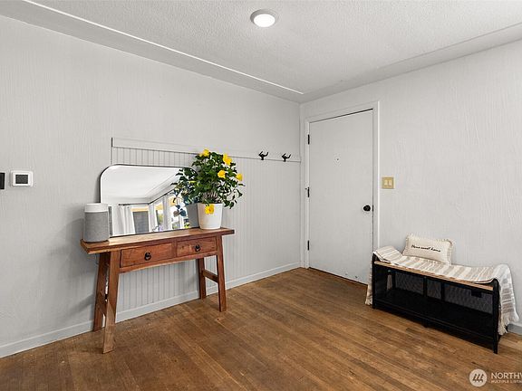 4th image of 2710 Holman Street