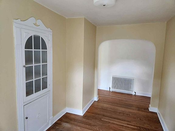 Den - use for dining, playroom, or office