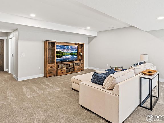4th image of 6057 Carmon Dr