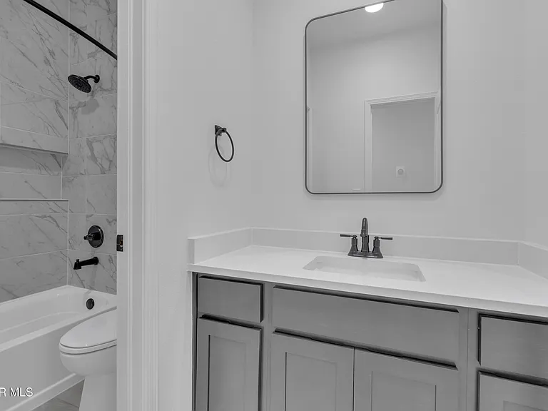 14936 Hill Ridge Ct — Photo 22