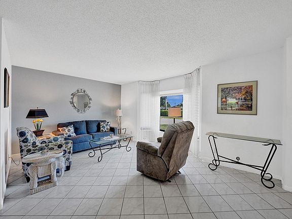4th image of 2285 SW 16th Circle