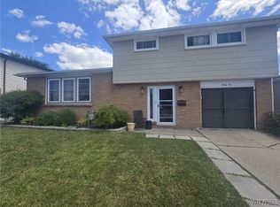 36 Angela Ln, Cheektowaga, NY 14225