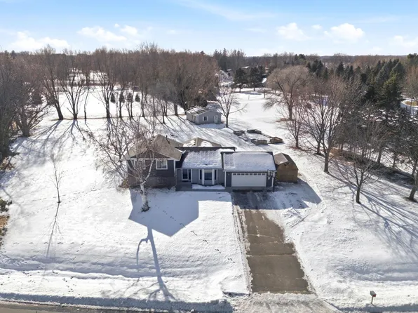 4995 124th St N, White Bear Lake, MN 55110