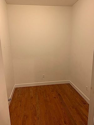 5th image of 11 Stanton St #2C2