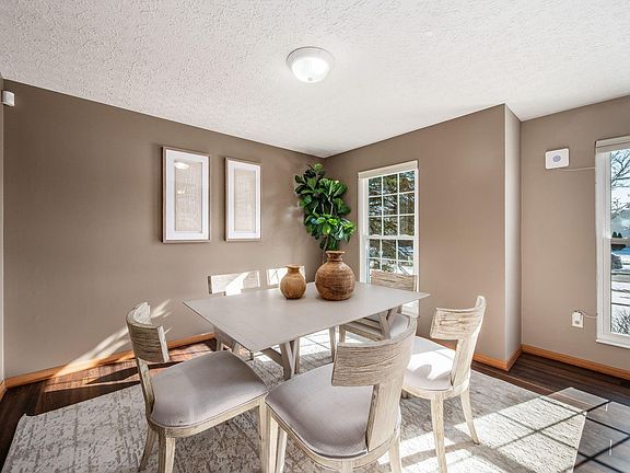 5th image of 6470 Hemmingford Dr