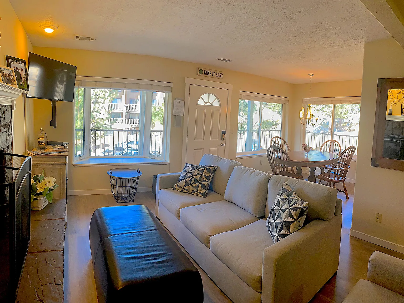 1 bed, 840 sqft, $1,875 — Photo 4