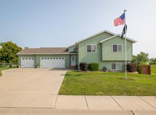 328 Ruhe Ln, Box Elder, SD 57719