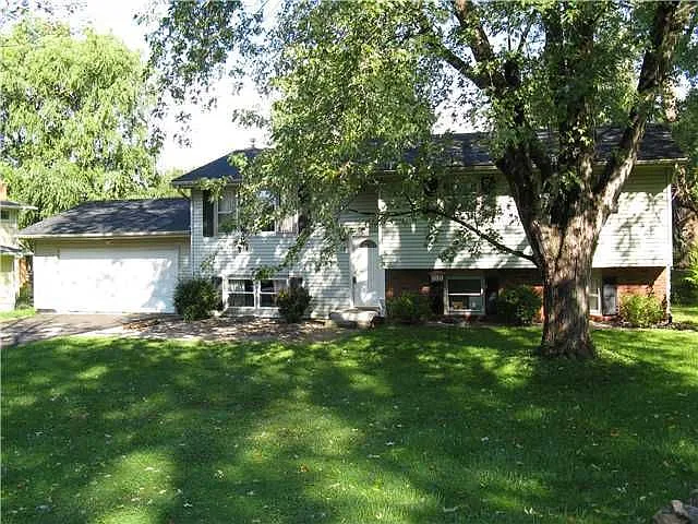 70 Pineview Dr photo 1