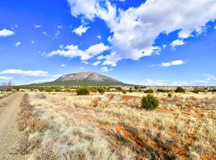 8 Entranosa Ln, Edgewood, NM 87015