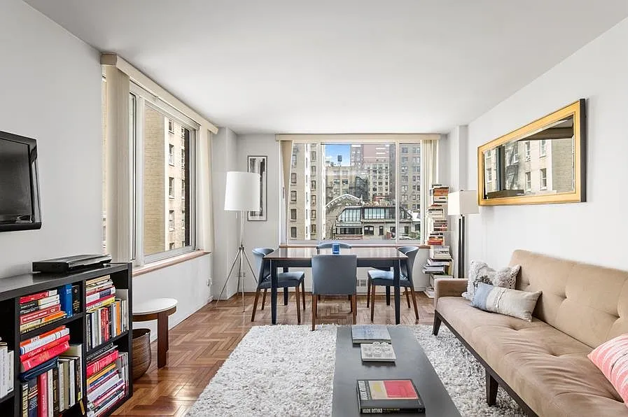 2373 Broadway #529