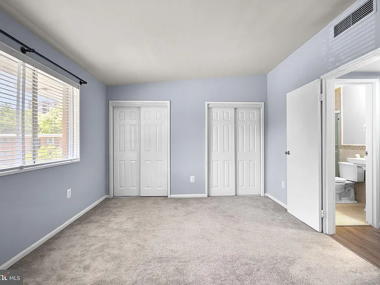 10320 Rockville Pike #401 — Photo 19