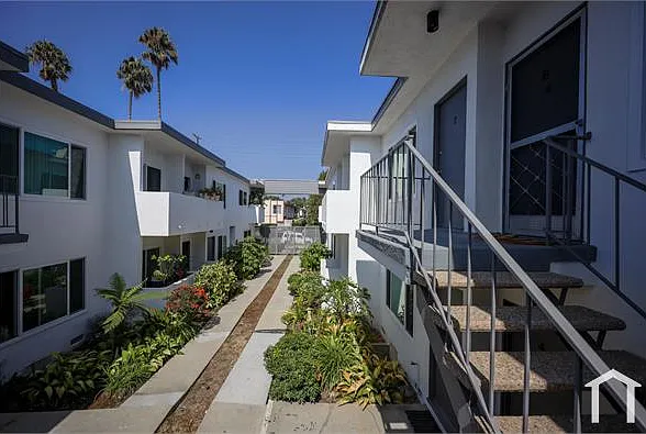 12536 Pacific Ave #9 — Photo 10