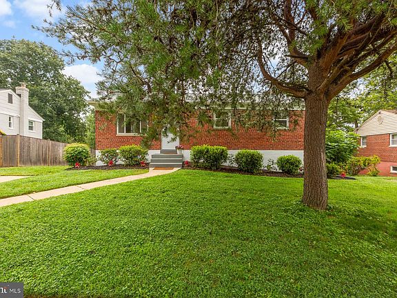 2nd image of 11901 Ashley Dr