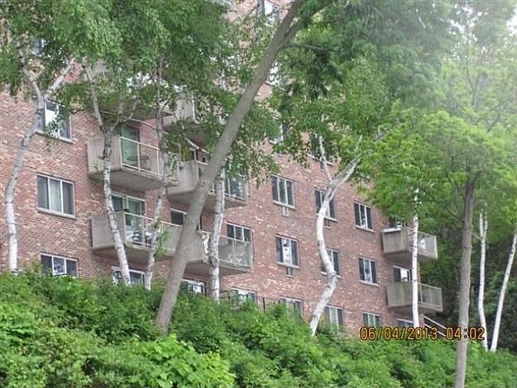 4th image of 3100 Lake Mendota Dr APT 606