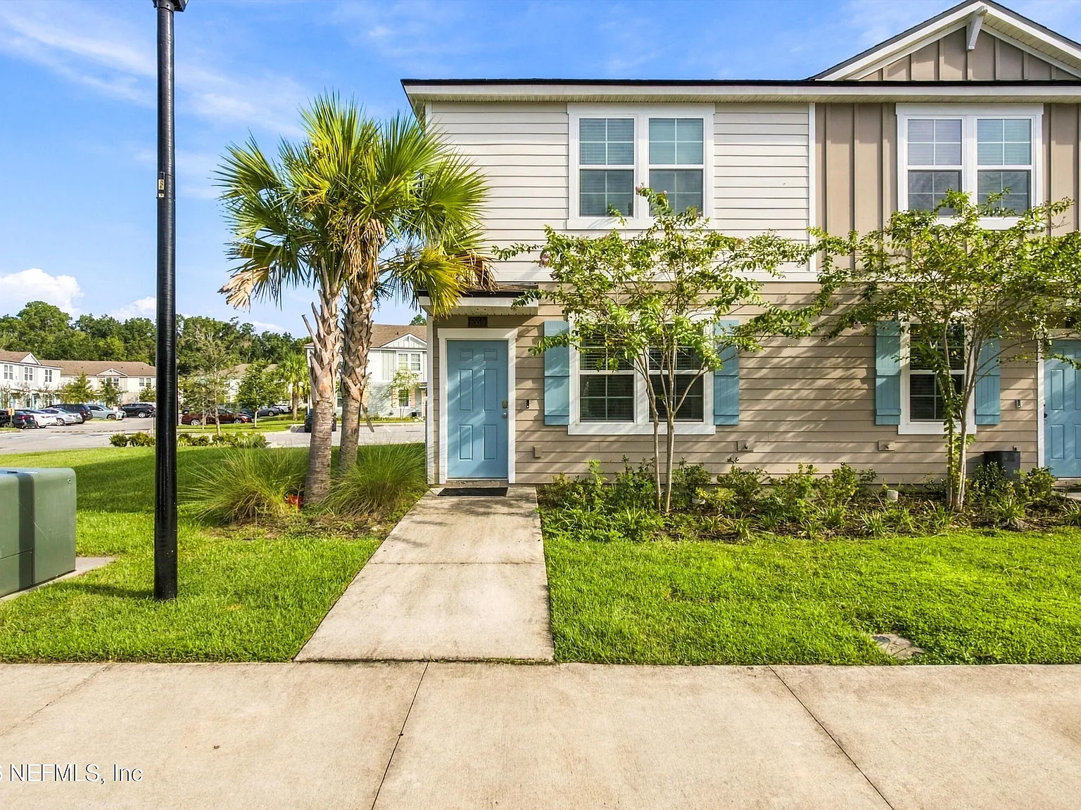 3 bed, 2.5 bath, 1338 sqft, $1,950 — Photo 4