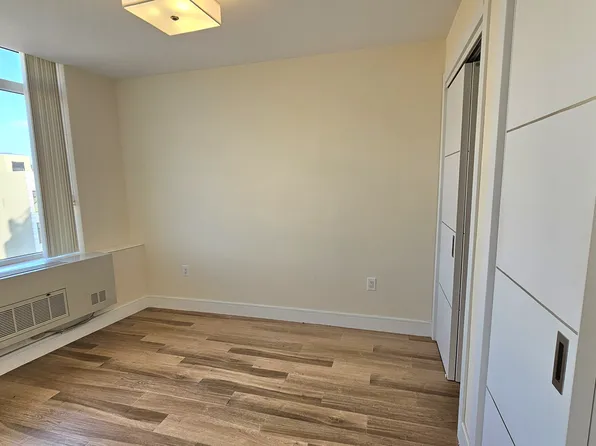 103-14 Northern Boulevard image 6 of 13